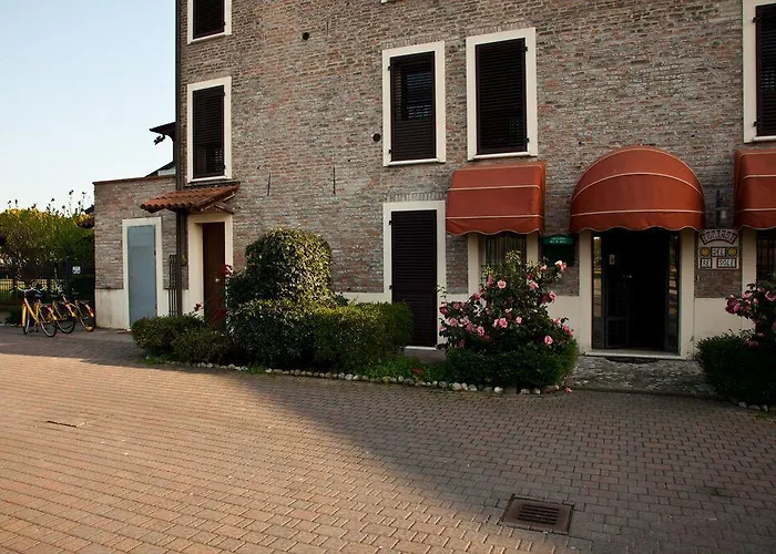 Del Re Sole Bed and Breakfast Φεράρα